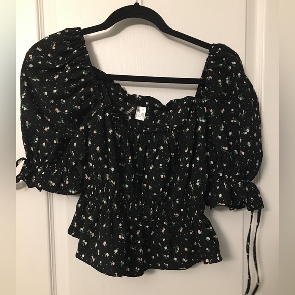 Crop floral top - Picture 1 of 3